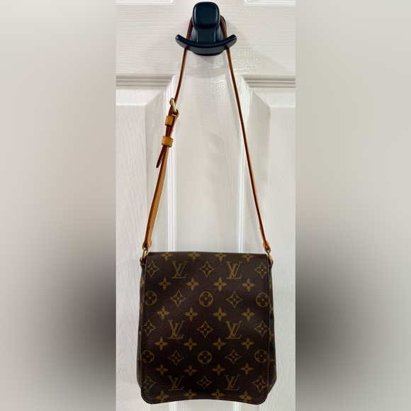 Louis Vuitton Handbags - Authentic Louis Vuitton Musette Salsa Short Shoulder Bag